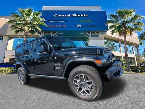 2024 Jeep Wrangler 4-Door Sahara 4x4