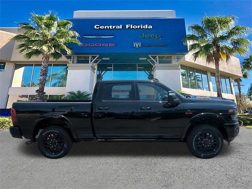 2025 RAM 2500 Limited Crew Cab 4x4 6'4' Box