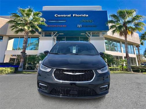 2025 Chrysler Pacifica Hybrid Select