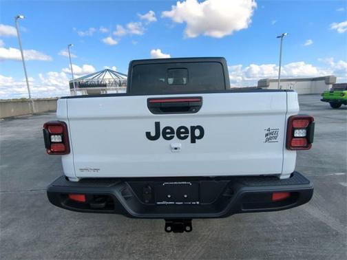 2026 Jeep Gladiator Willys 4x4