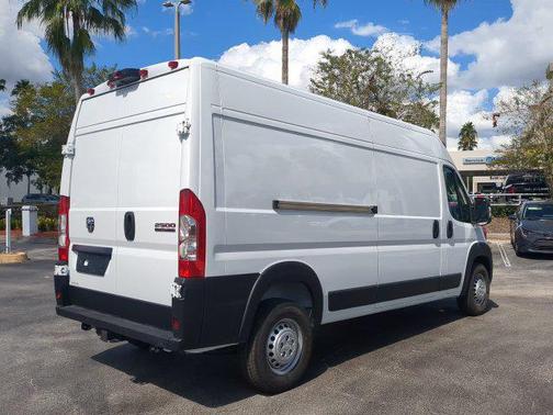 Bright White Clearcoat 2027 RAM ProMaster 2500 Tradesman
