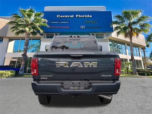 2025 RAM 2500 Big Horn Crew Cab 4x4 6'4' Box