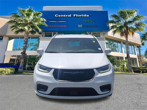 2021 Chrysler Pacifica Touring