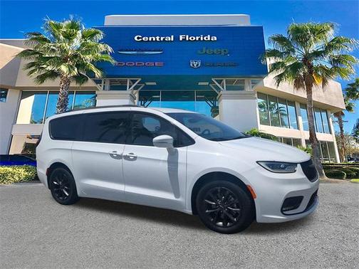2021 Chrysler Pacifica Touring