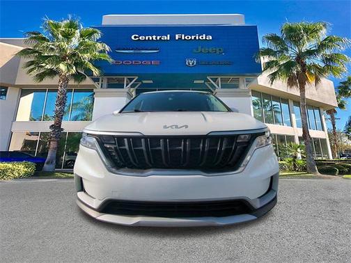 2024 Kia Carnival LX