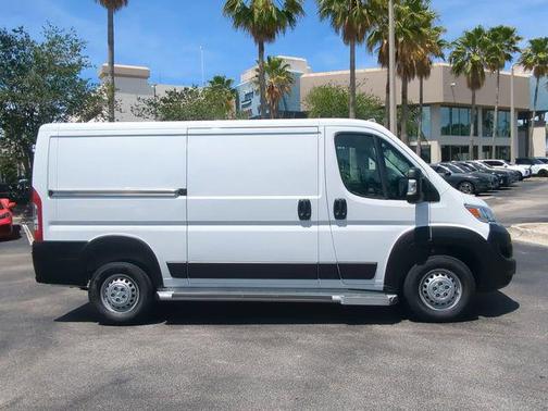 Bright White Clearcoat 2025 RAM ProMaster 2500 Tradesman