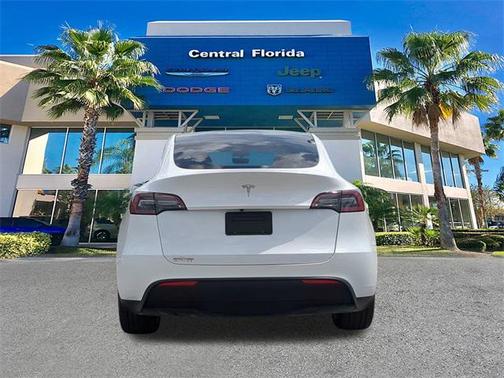 2023 Tesla Model Y Long Range Dual Motor All-Wheel Drive