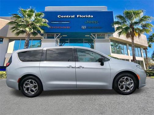 2024 Chrysler Pacifica Limited