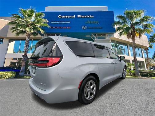 2024 Chrysler Pacifica Limited