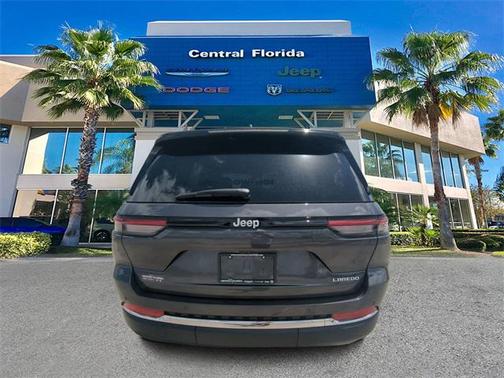 2025 Jeep Grand Cherokee Laredo