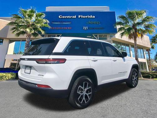 Bright White Clearcoat 2024 Jeep Grand Cherokee Limited