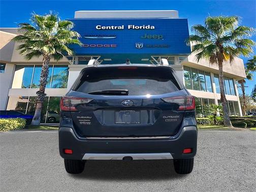 2023 Subaru Outback Touring