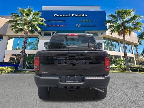 2025 RAM 2500 Tradesman Crew Cab 4x4 6'4' Box