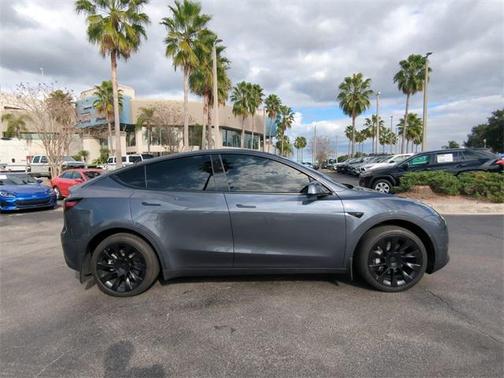 2023 Tesla Model Y Long Range Dual Motor All-Wheel Drive