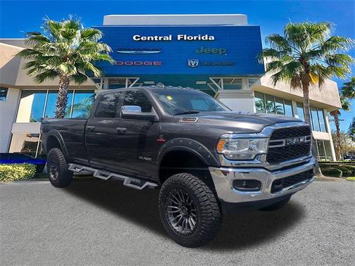 2019 RAM 2500 Tradesman Crew Cab 4x4 8' Box