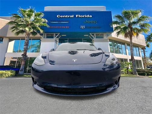 2022 Tesla Model 3 Standard Range