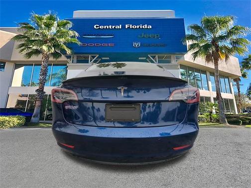 2022 Tesla Model 3 Standard Range