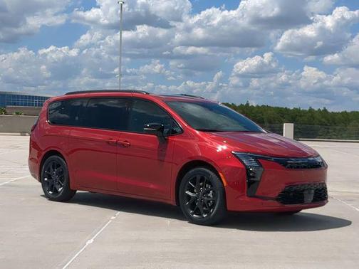 Red Hot Pearlcoat 2027 Chrysler Pacifica Limited