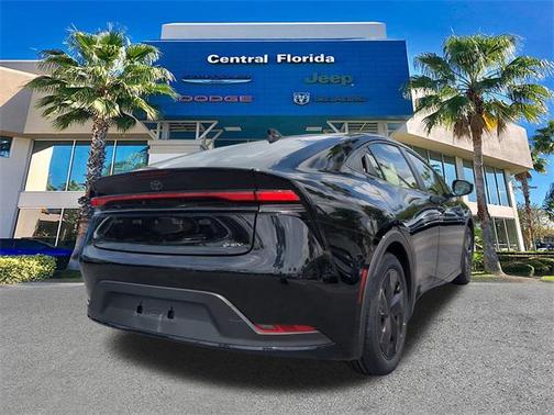 2024 Toyota Prius LE