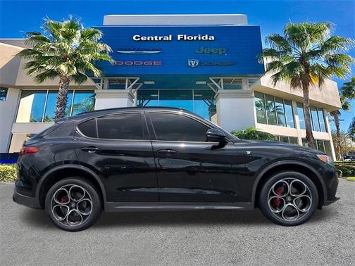 2022 Alfa Romeo Stelvio Ti