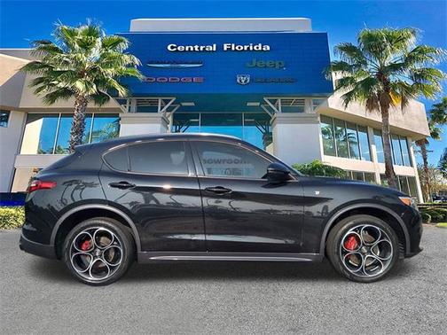 2022 Alfa Romeo Stelvio Ti