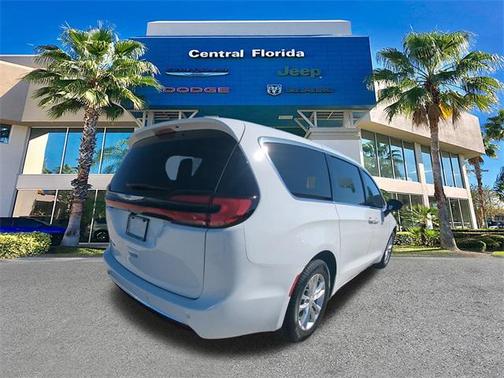 2026 Chrysler Pacifica L