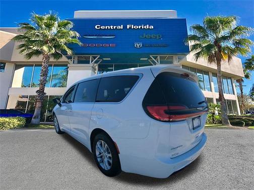 2026 Chrysler Pacifica L