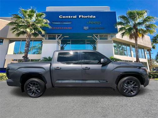 2022 Toyota Tundra Platinum