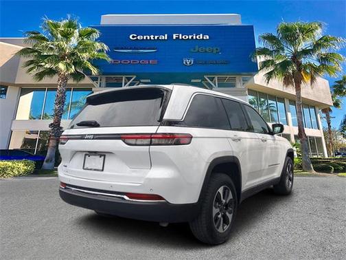 2023 Jeep Grand Cherokee 4xe Base