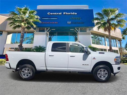 2024 RAM 2500 Laramie Crew Cab 4x4 6'4' Box