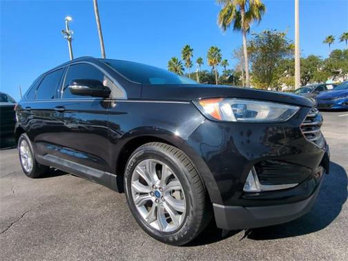 2019 Ford Edge Titanium