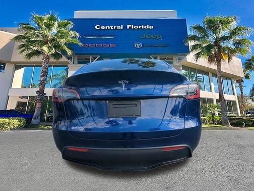 2024 Tesla Model Y Long Range Dual Motor All-Wheel Drive