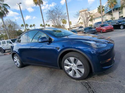 2024 Tesla Model Y Long Range Dual Motor All-Wheel Drive