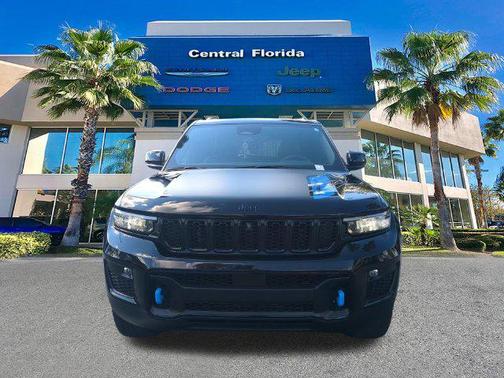 Diamond Black Crystal Pearlcoat 2022 Jeep Grand Cherokee 4xe Trailhawk