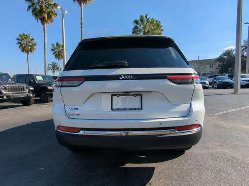 2023 Jeep Grand Cherokee 4xe Base