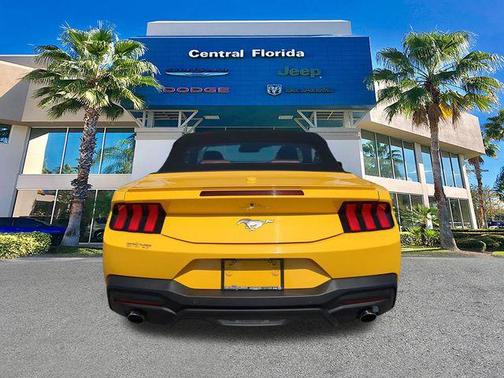 Yellow Splash Metallic Tri-coat 2024 Ford Mustang EcoBoost Premium