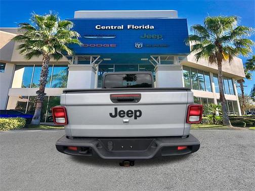 2022 Jeep Gladiator Sport S
