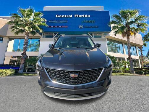 2023 Cadillac XT4 Premium Luxury