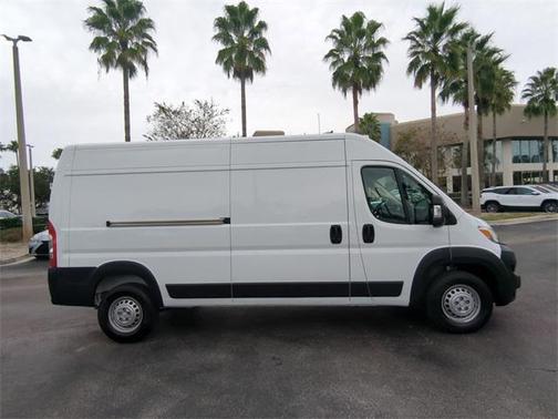 2024 RAM ProMaster 2500 Tradesman