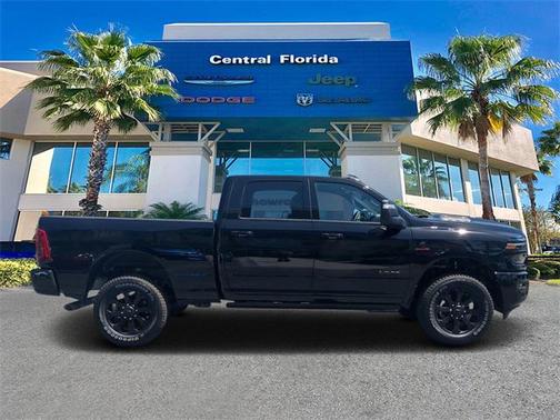 2025 RAM 2500 Laramie Crew Cab 4x4 6'4' Box