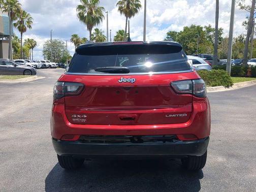 Red Hot Pearlcoat 2025 Jeep Compass Limited