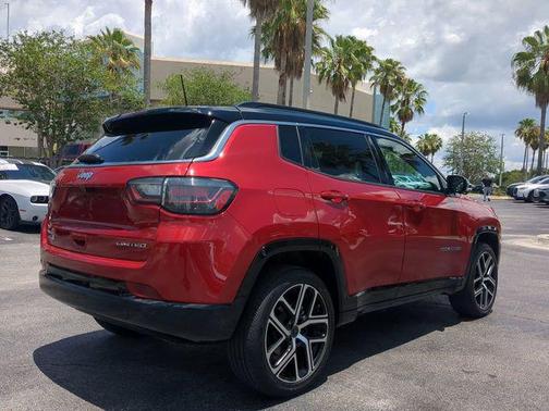 Red Hot Pearlcoat 2025 Jeep Compass Limited