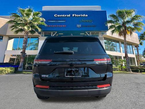 2024 Jeep Grand Cherokee Altitude