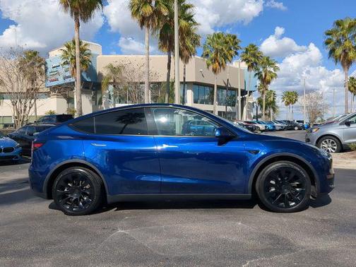 2024 Tesla Model Y Long Range Dual Motor All-Wheel Drive