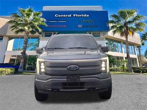 2023 Ford F-150 Lightning XLT