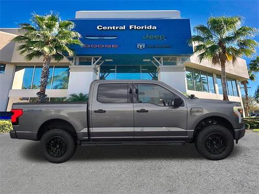 2023 Ford F-150 Lightning XLT