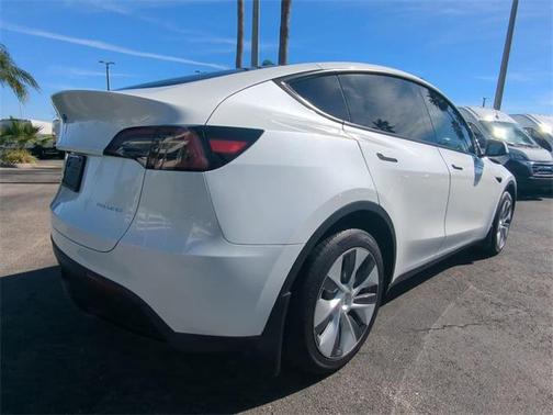 2023 Tesla Model Y Long Range Dual Motor All-Wheel Drive