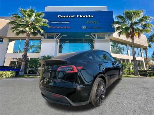 2022 Tesla Model Y Performance Dual Motor All-Wheel Drive