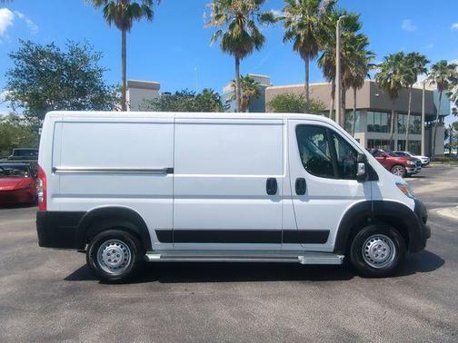 Bright White Clearcoat 2025 RAM ProMaster 2500 Tradesman