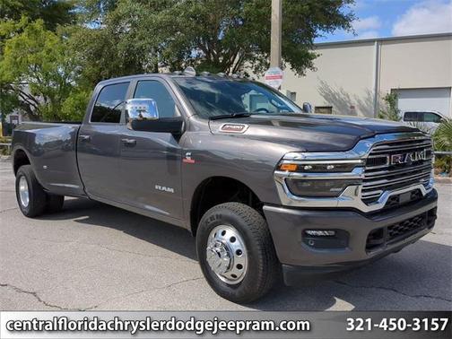 2025 RAM 3500 Laramie Crew Cab 4x4 8' Box